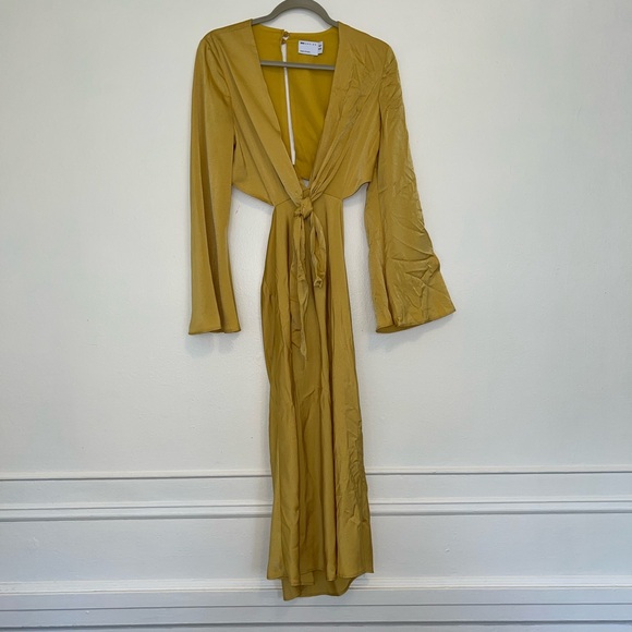 ASOS Design tie front satin midi dress with flare sleeves size 6 - Picture 2 of 5